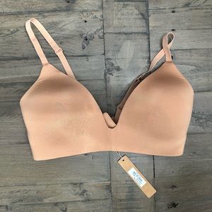 NWT WIRELESS DEMI BRA